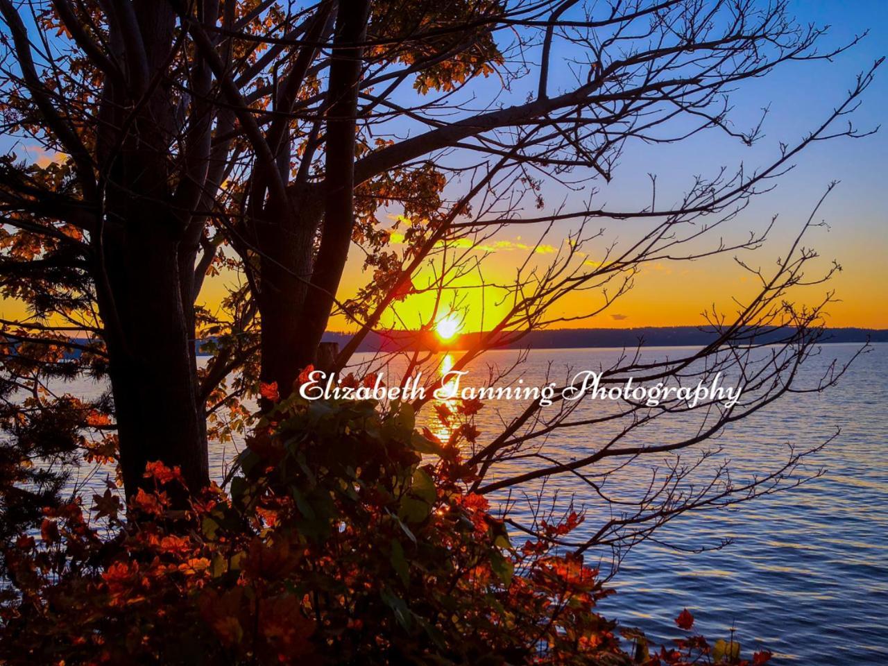 Sea Mist Waterfront B&B Camano ภายนอก รูปภาพ